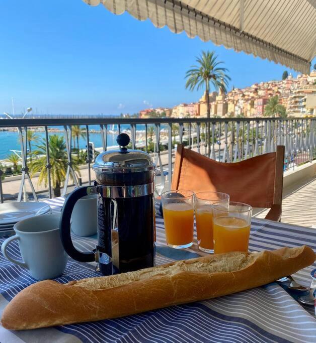 Le Garavan-Vue Mer-Plage-Clim-Terrasse ม็องตง ภายนอก รูปภาพ