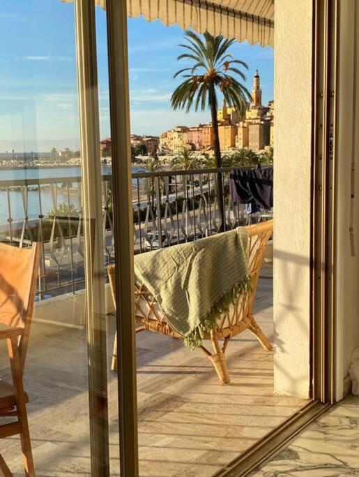 Le Garavan-Vue Mer-Plage-Clim-Terrasse ม็องตง ภายนอก รูปภาพ